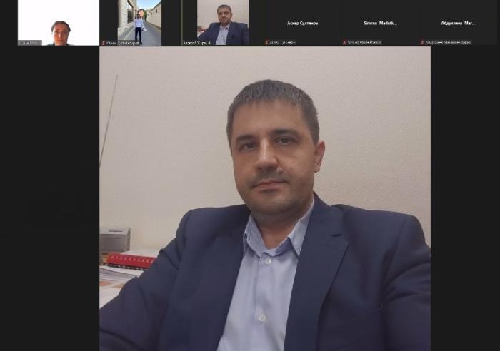 Бінарне заняття за участі адвоката