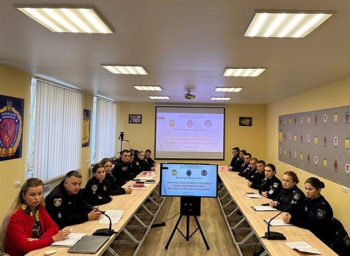 В університеті проведено міжкафедральний круглий стіл