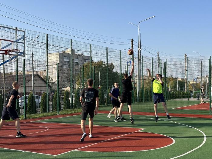 Спортивні змагання з баскетболу