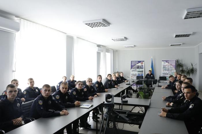 У Школі наукового лідерства відбулося обговорення документування воєнних злочинів