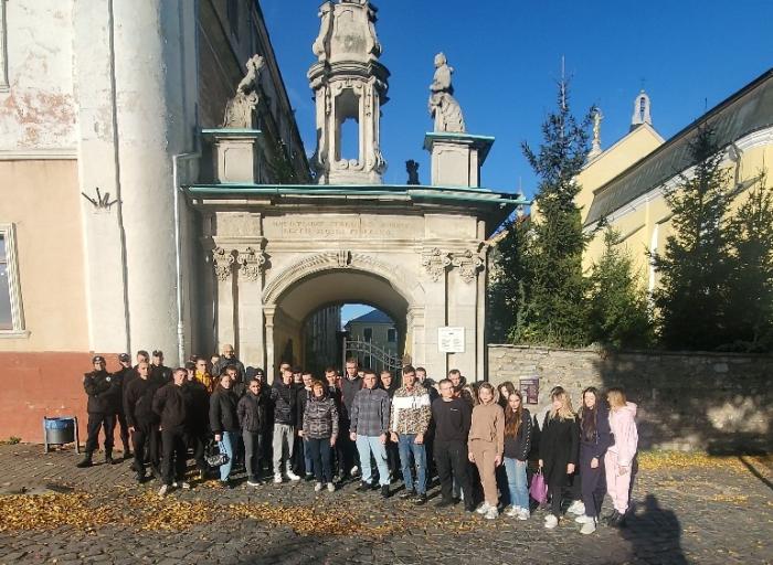 Курсанти продовжують знайомство з архітектурними пам’ятками Кам’янця-Подільського