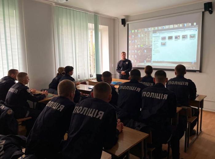 Бінарне заняття з іноземної мови професійного спрямування зі слідчим