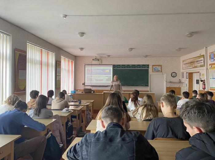 Career guidance meeting with graduates