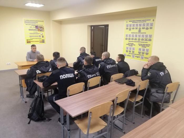 Бесіда з курсантами, присвячена проведенню Всесвітньої акції «16 днів проти насильства»