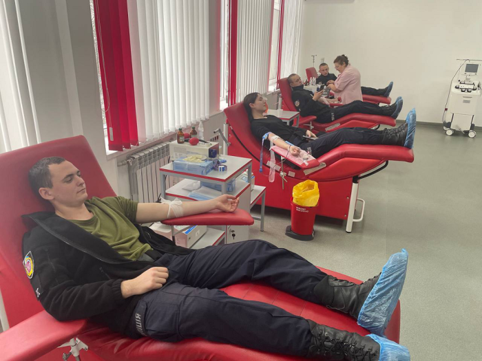 Курсанти університету – учасники акції «Здай кров – врятуй життя»