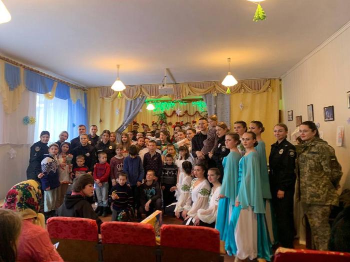 We give children joy