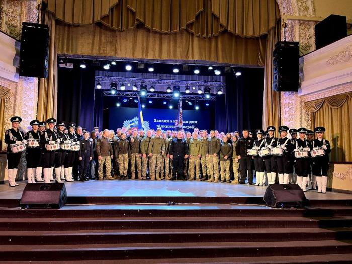 Випускників Хмельниччини запросили на навчання до ХНУВС