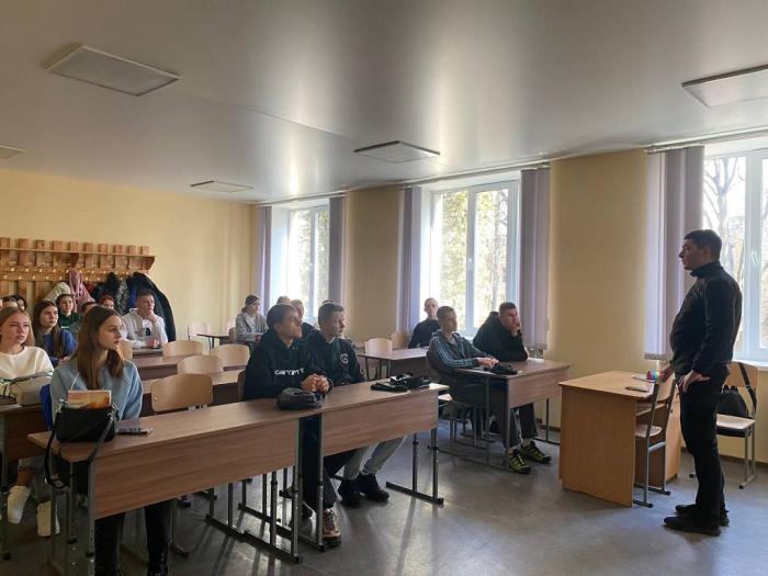 Бінарне заняття з дисципліни «Іноземна мова» зі слідчим