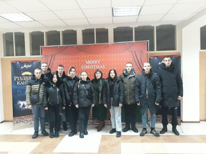 Благодійність заради перемоги