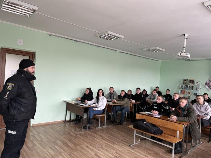 Бінарне заняття з адміністративного права