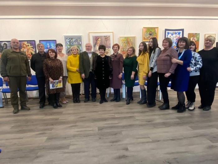 Презентація літературного проєкту «Крізь морок війни. Кременчук. Рік другий»