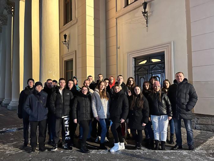 Курсанти відвідали концерт «З першого погляду»