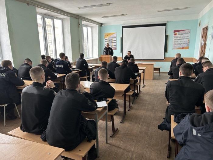 Бінарне заняття за участі слідчого