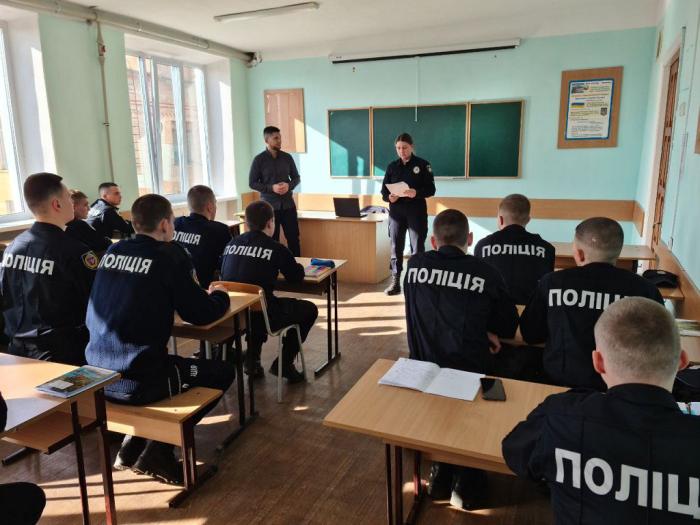 Засідання наукового гуртка кафедри теорії та історії держави і права факультету № 1