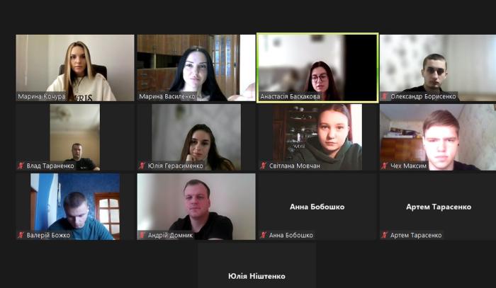 Випускники філії діляться досвідом із майбутніми колегами