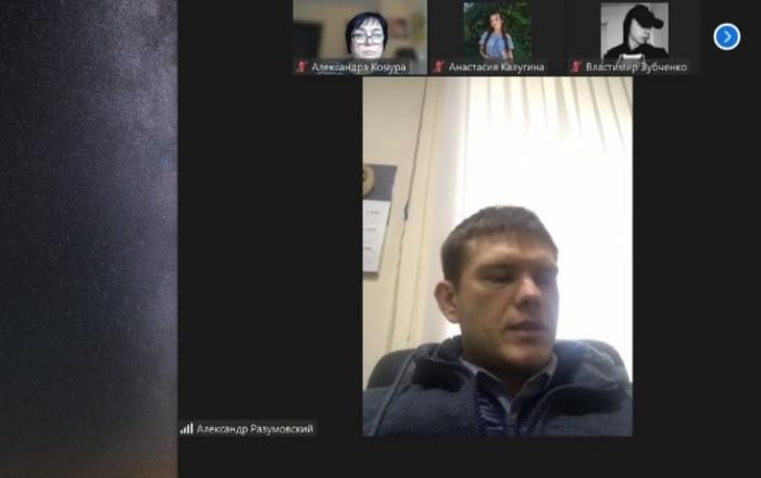 Discussion of investigative actions during a binary class