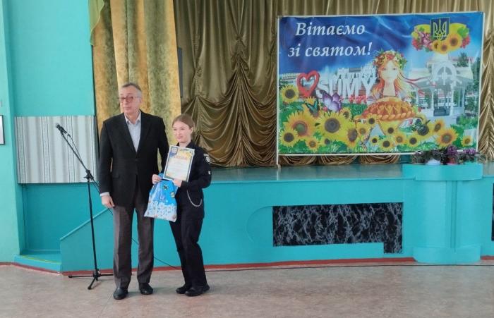 Курсантка Сумської філії Вікторія Ярова посіла призове місце в конкурсі ім. Т. Шевченка