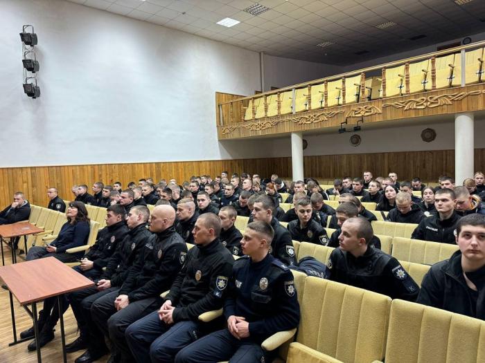 Користування інформаційними ресурсами ХНУВС – тема чергової зустрічі курсантів-першокурсників із працівниками наукової бібліотеки