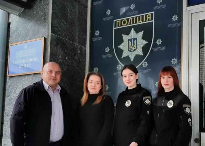 Викладачі університету перевіряють стан проходження курсантами стажування на посаді