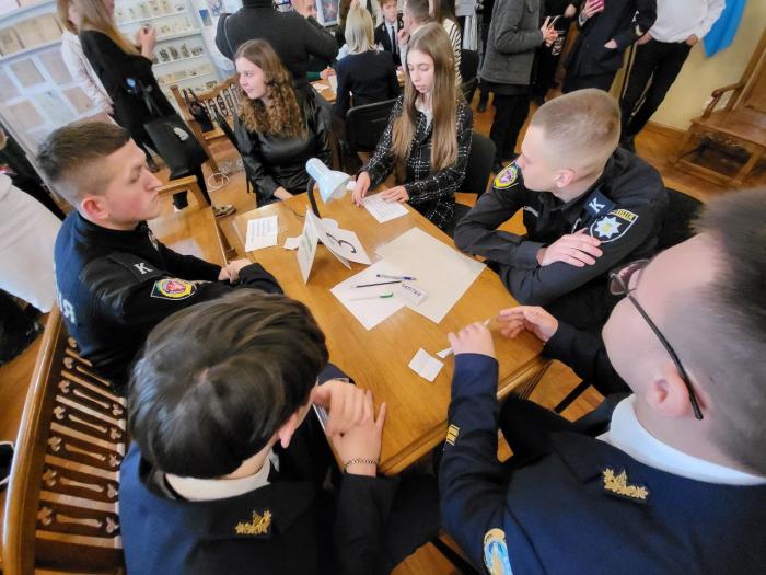 Участь курсантів у брейн-рингу