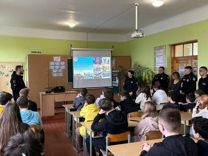 Бесіди зі школярами м. Чернівці про вибір майбутньої професії