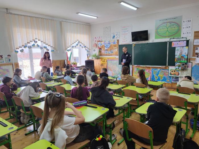 Бесіда з учнями про кібербулінг