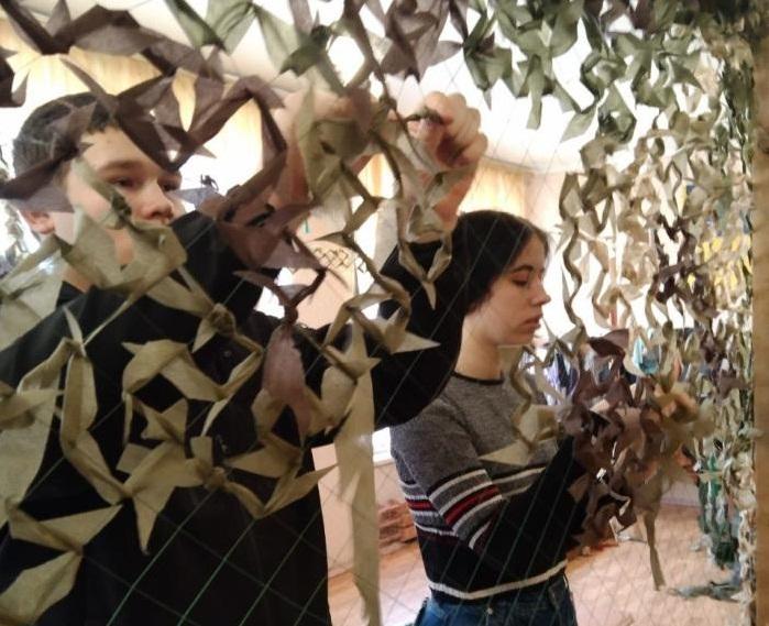 Плетіння маскувальних сіток – важлива волонтерська ініціатива