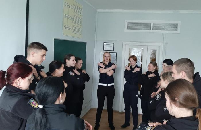 Практичне бінарне заняття для бакалаврів-психологів