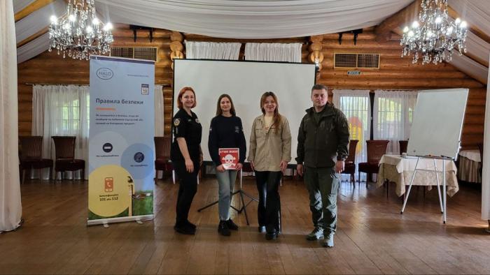 Представники університету пройшли навчання з міжнародним оператором протимінної діяльності 