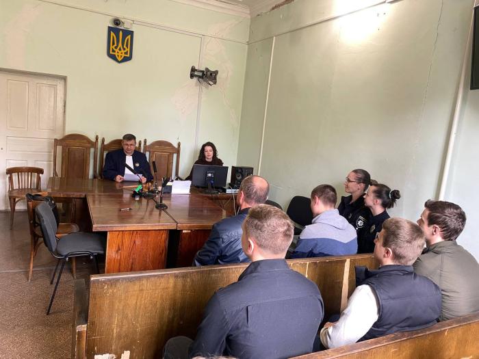 Бінарне заняття у міськрайонному суді