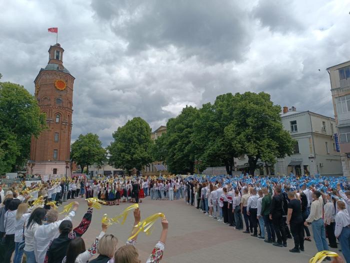 Вишиванка у серці міста і в наших серцях