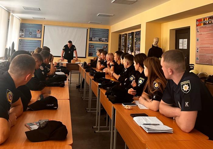 Провадження у справах про адміністративні правопорушення – тема бінарного заняття