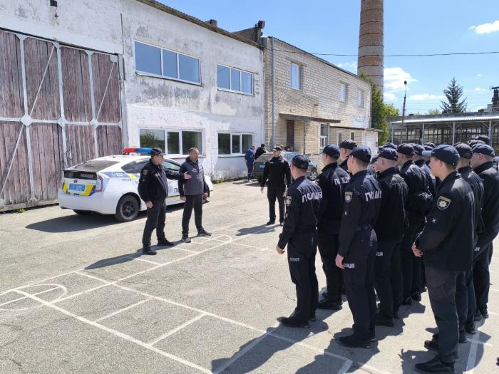 Особливості поверхневої перевірки правопорушника стали темою бінарного заняття