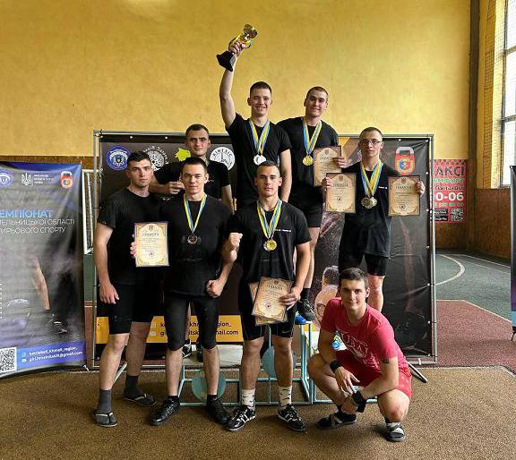 Перемоги курсантів університету у гирьовому спорті