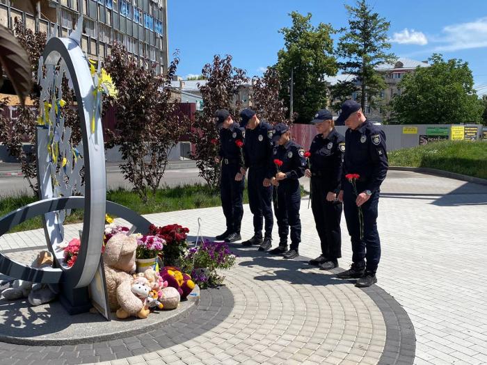 Представники ХНУВС вшанували пам'ять загиблих дітей 