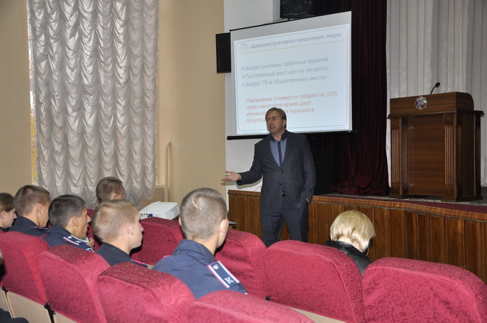 Лекцію прочитав доктор медичних наук В. Коростій