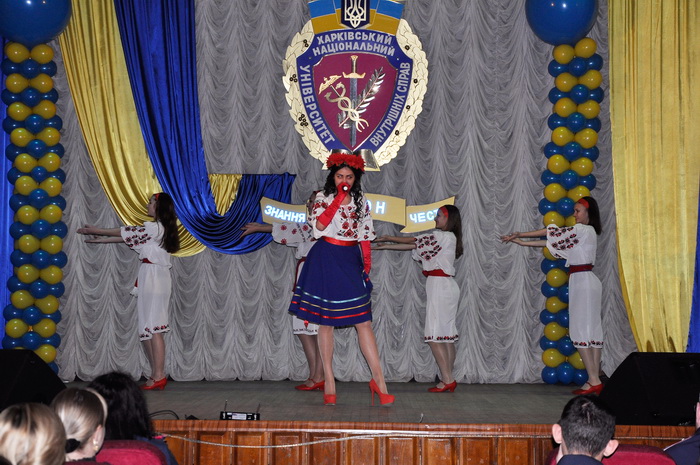 Огляд-конкурс художньої самодіяльності продовжується: виступив факультет права та масових комунікацій