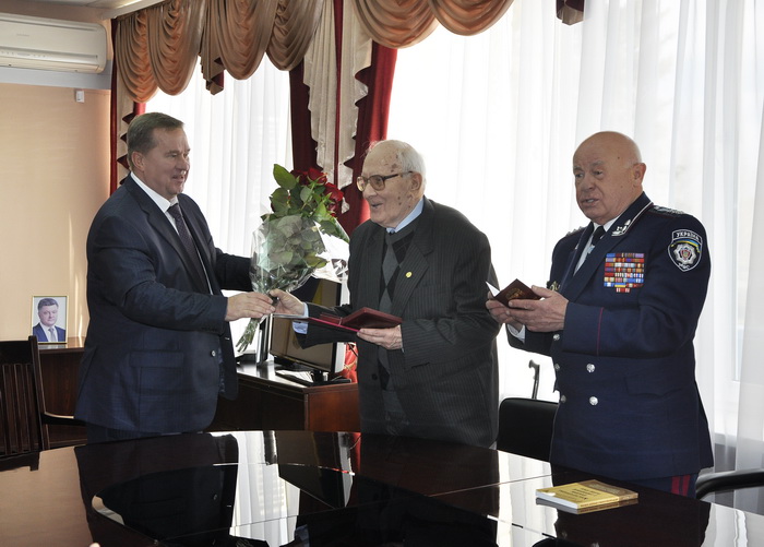 Відзнака за відданість справі 