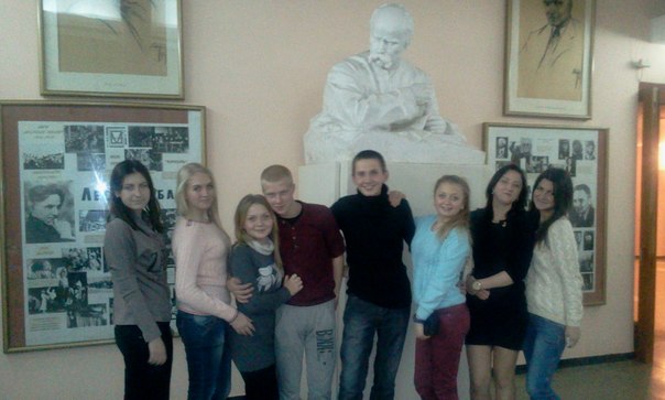 Курсанти відвідали театр