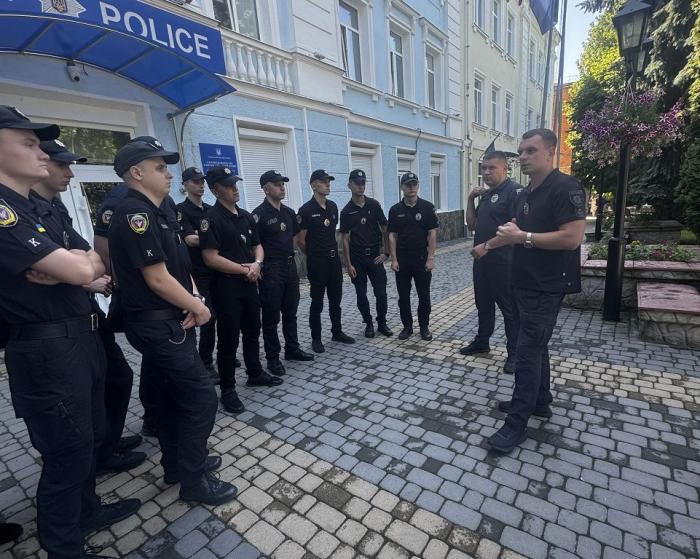 Бінарне заняття у районному управлінні поліції