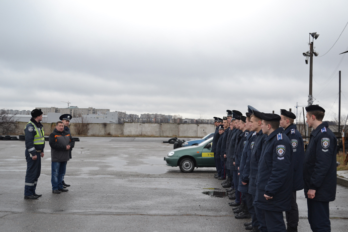 Курсанти продемонстрували вміння з автопідготовки