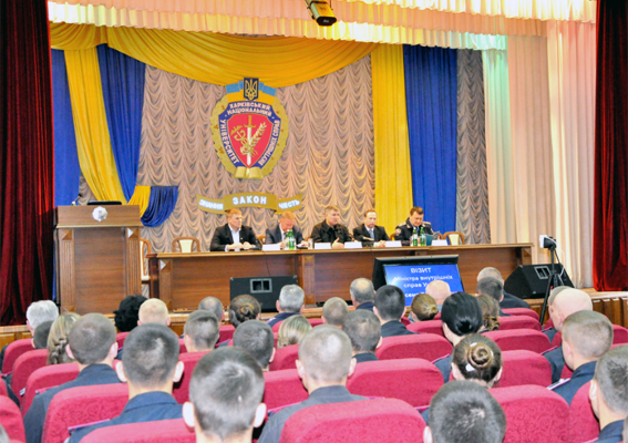 «Нам потрібні молоді люди, які будуть рухати міліцію вперед» – Міністр внутрішніх справ України