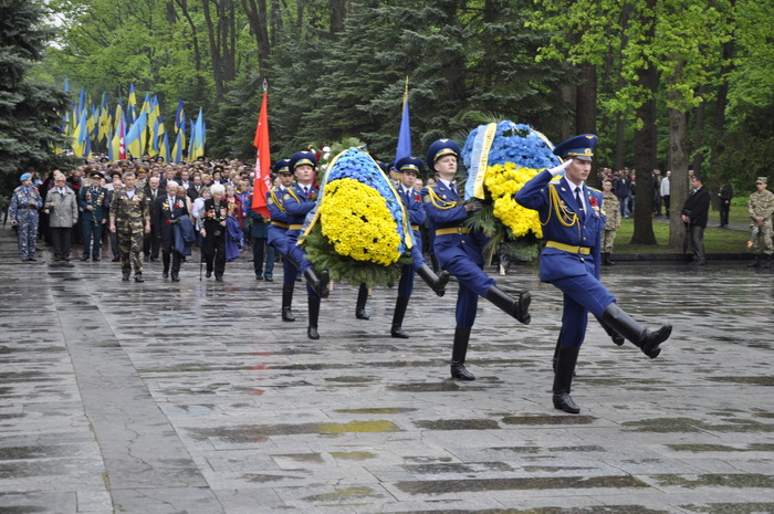Університет взяв участь у покладанні квітів на Меморіалі Слави