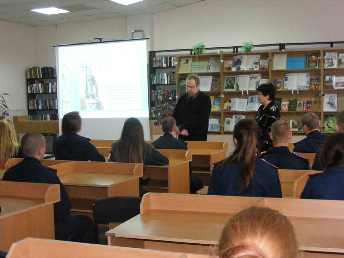 Історичний відеоекскурс для першокурсників ХНУВС: Князь Володимир  Великий – державотворець