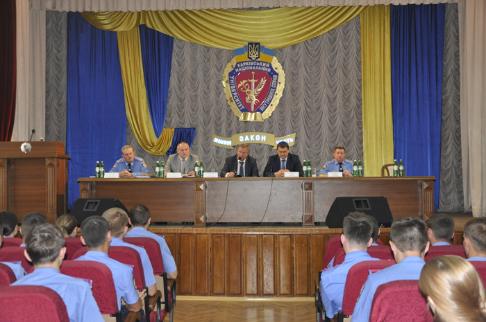 560 курсантів ХНУВС розподілено за місцем проходження подальшої служби