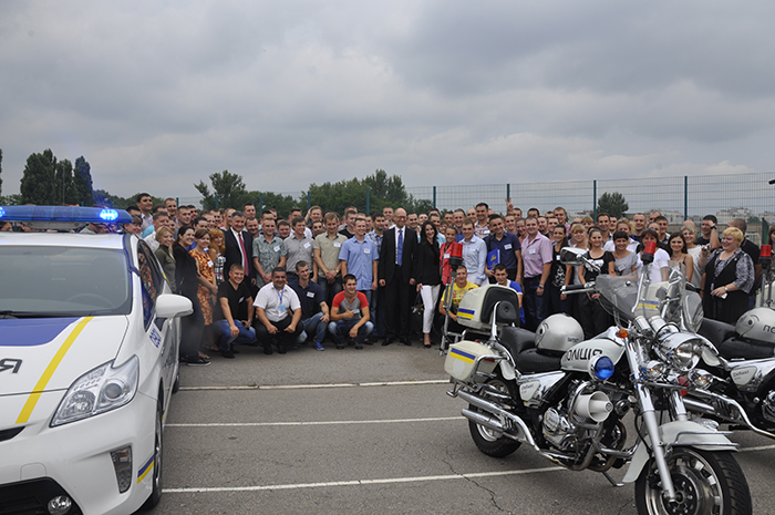 Фото на згадку про пам'ятну зустріч