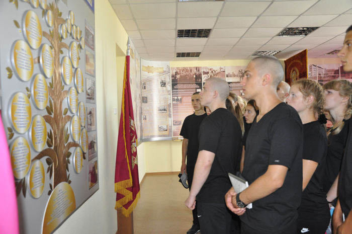 Першокурсники відвідали музей університету