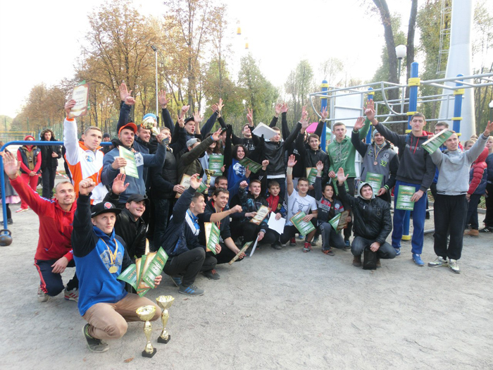 Курсанти університету долучилися до «воркауту»