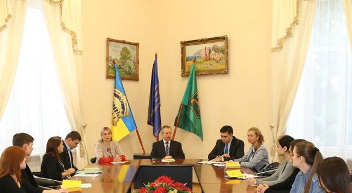 Науковці університету взяли участь у Всеукраїнській науково-практичній конференції молодих учених «Юридична осінь 2015 року»