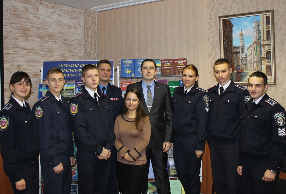 Науковий гурток кафедри кримінального права та кримінології взяв участь у Всеукраїнському науково-практичному семінарі